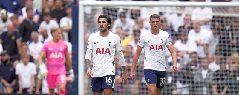 Steven Gerrard Questions Tottenham's $400 Million Transfer Window After Aston Villa Loss