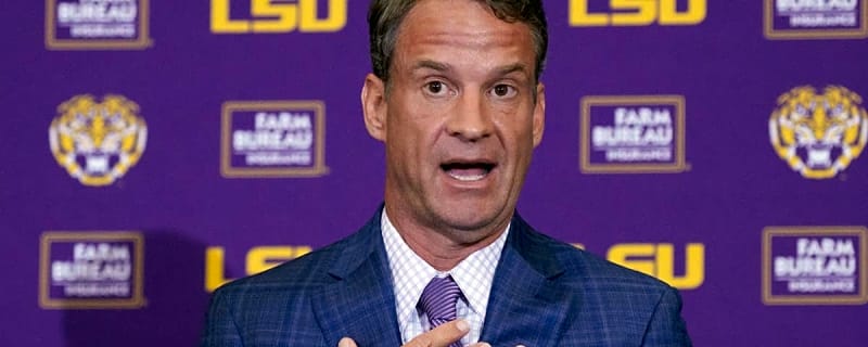 Lane Kiffin, LSU Make Whit Weeks Decision Before 2026 College Football Season