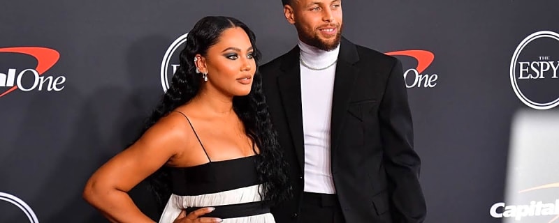 Ayesha Curry Sends Message to Drake on Thursday Night