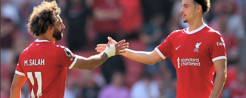 ‘Steady on, son’ – Liverpool player called out over response to Mo Salah’s social media comments