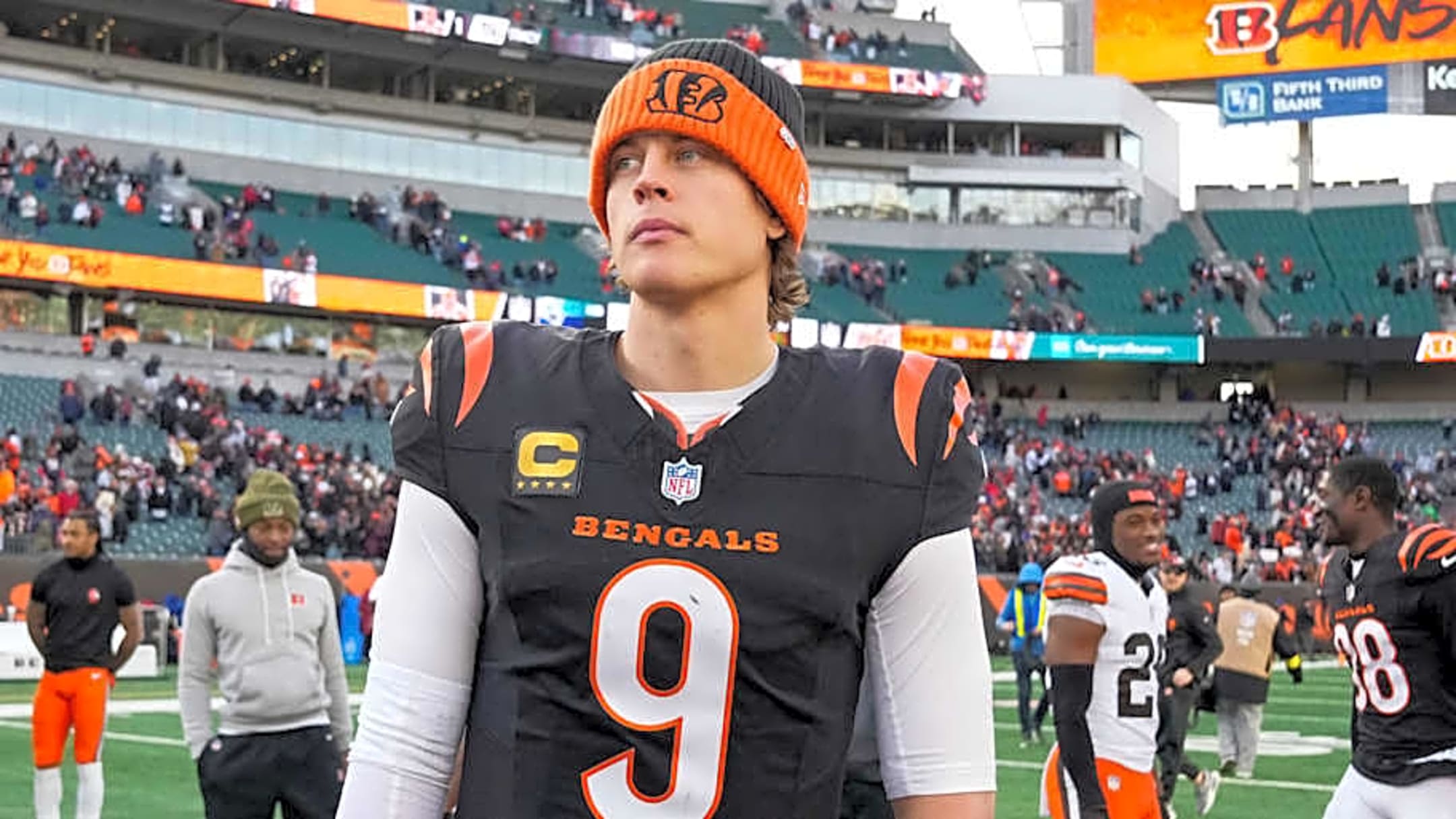 James Harrison Trying to Help Steelers Land Joe Burrow | Yardbarker