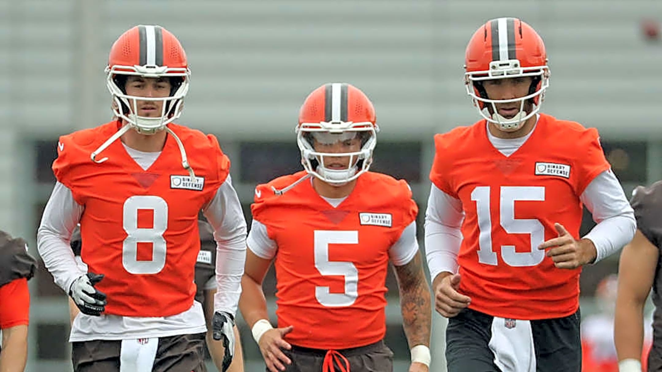 Shedeur Sanders Shining Brighter Than Dillon Gabriel? Cleveland Browns  Quarterback Competition | Yardbarker
