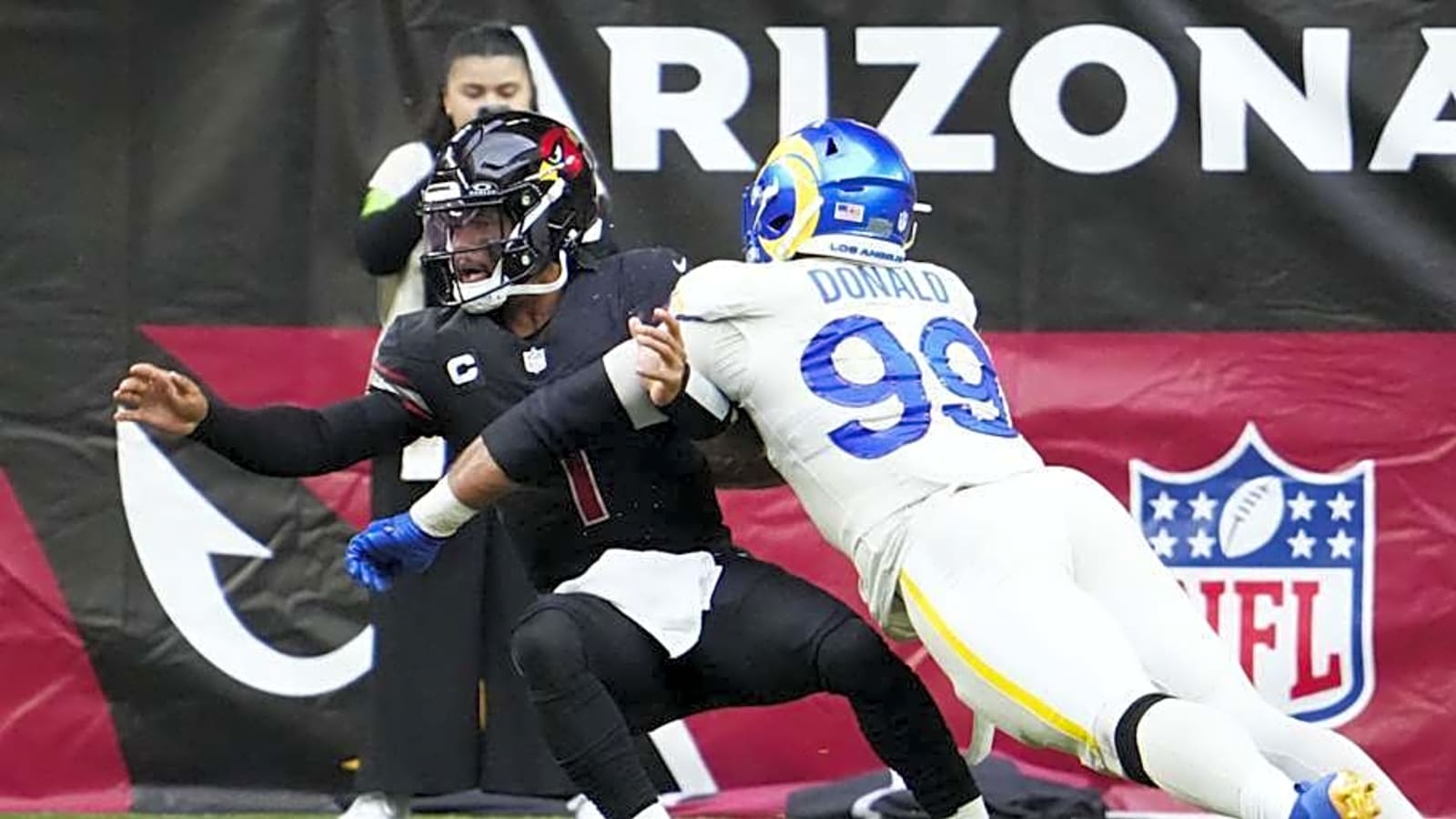 Rams Legend Aaron Donald Teaches Jared Verse A Painful Lesson | Yardbarker