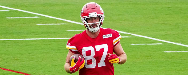 Chiefs star Travis Kelce predicted to be a 'lock' for top NFL honor