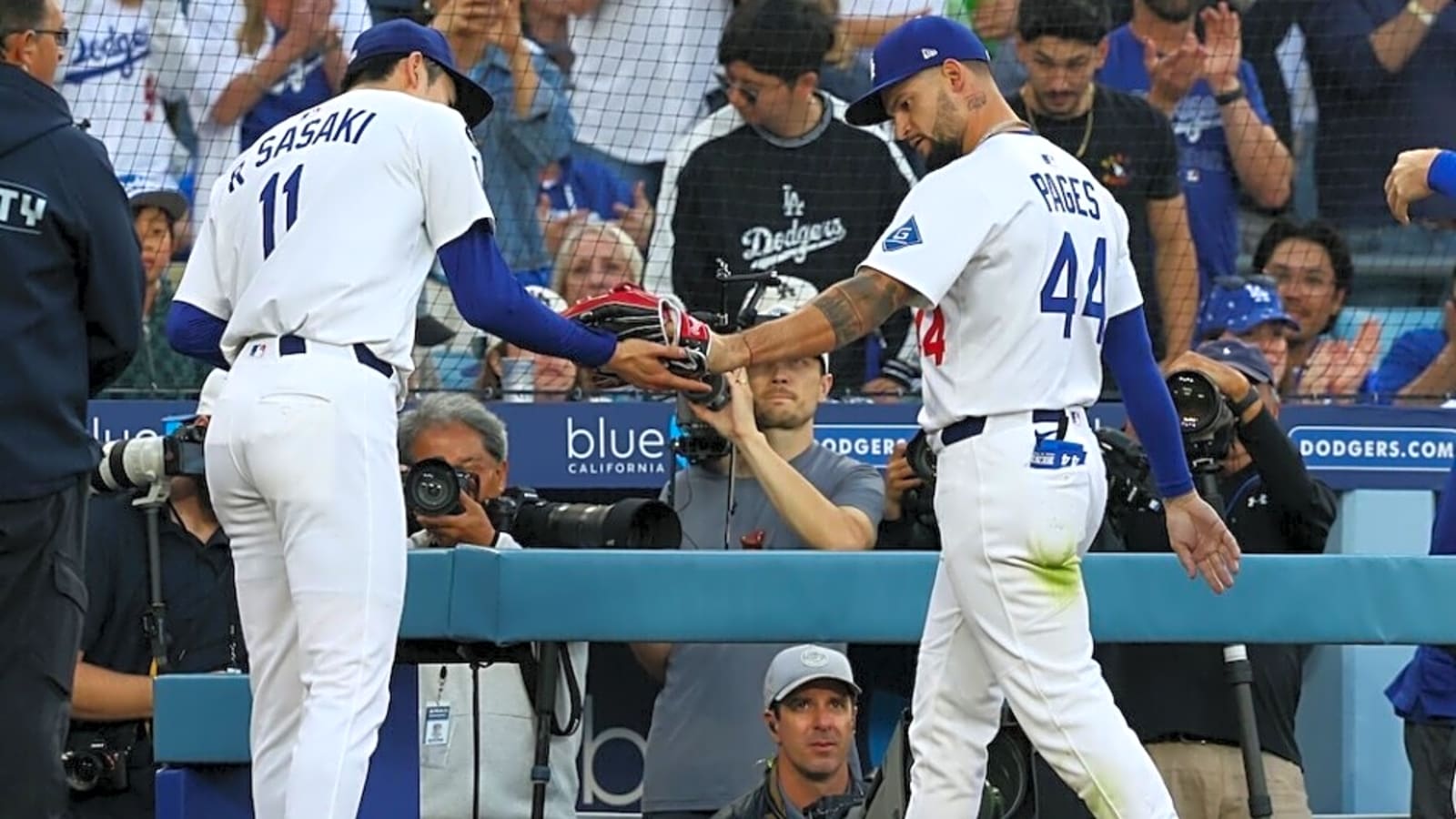 F V Roki Dodgers Updates: Andy Pages Hitting Off Tee, Roki Sasaki Nearing Return ...