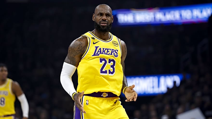 NBA insider says Lakers still haven’t offered LeBron James a contract