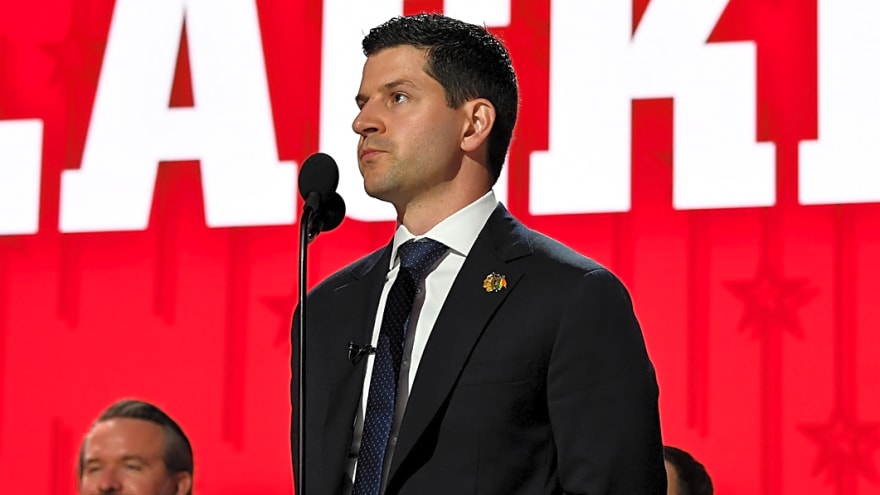 Blackhawks sign GM Kyle Davidson to contract extension