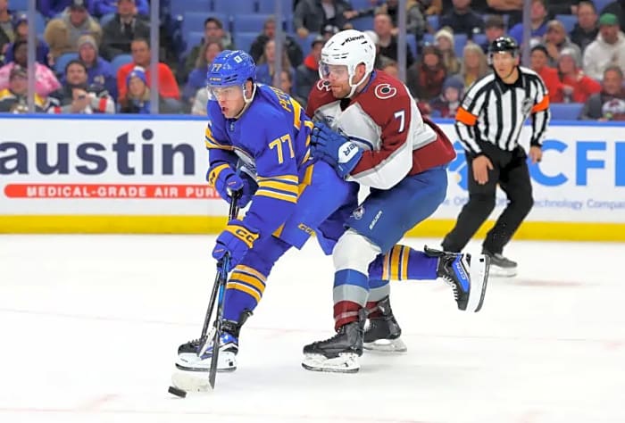 Chicago Blackhawks involved in wild trade rumor with the Buffalo Sabres | Yardbarker