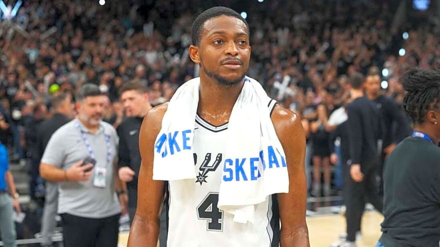 Spurs PG De’Aaron Fox (ankle) sitting out Game 1 vs. Thunder
