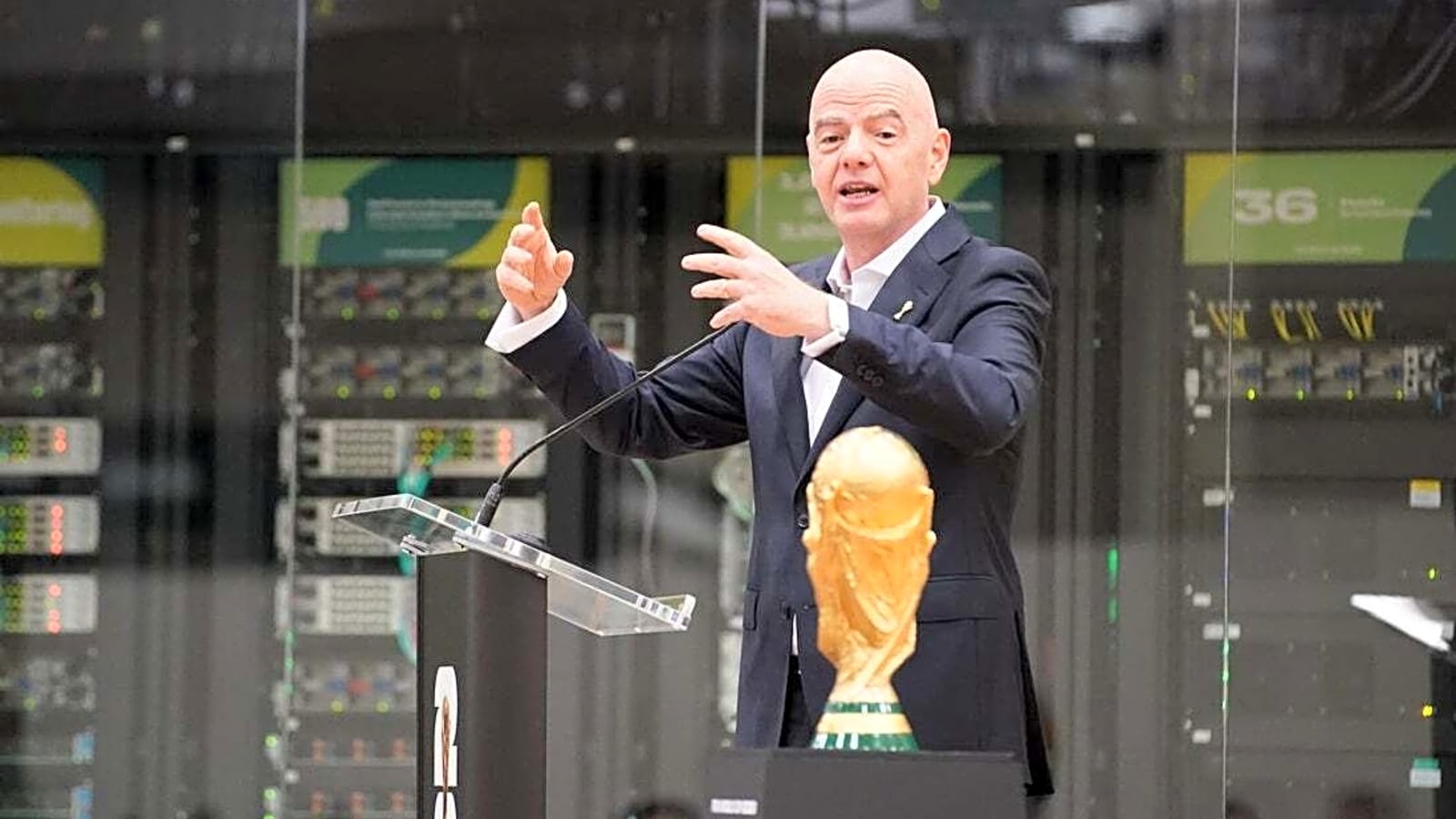 Infantino: FIFA 'not kings of the world,' U.S. controls entry | Yardbarker