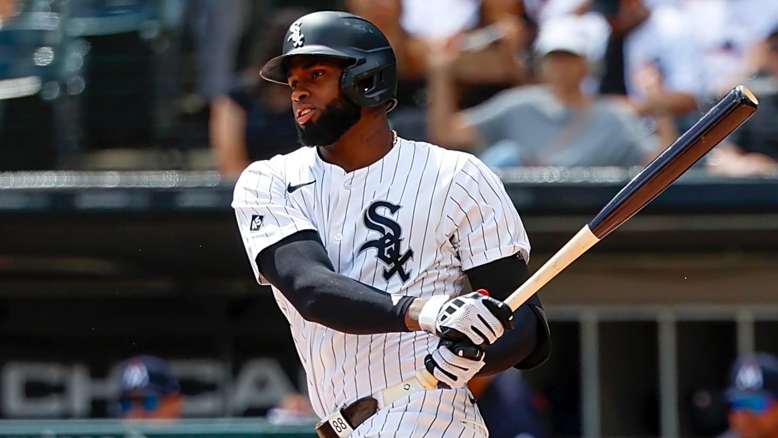 Report: Chicago White Sox trade Luis Robert Jr. to New York Mets | Yardbarker