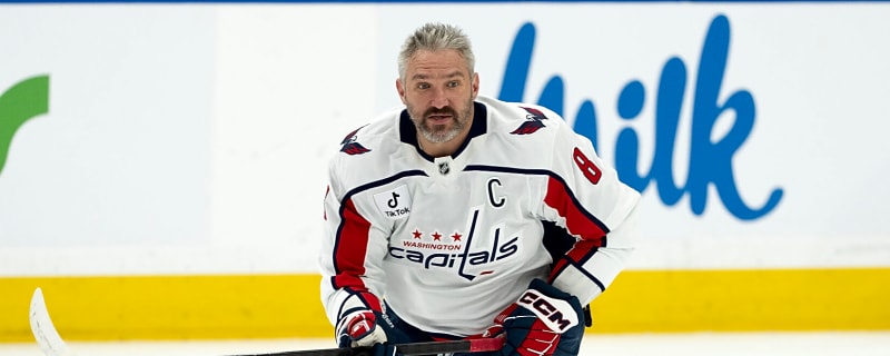 Alex Ovechkin has tongue-in-cheek response to question about future