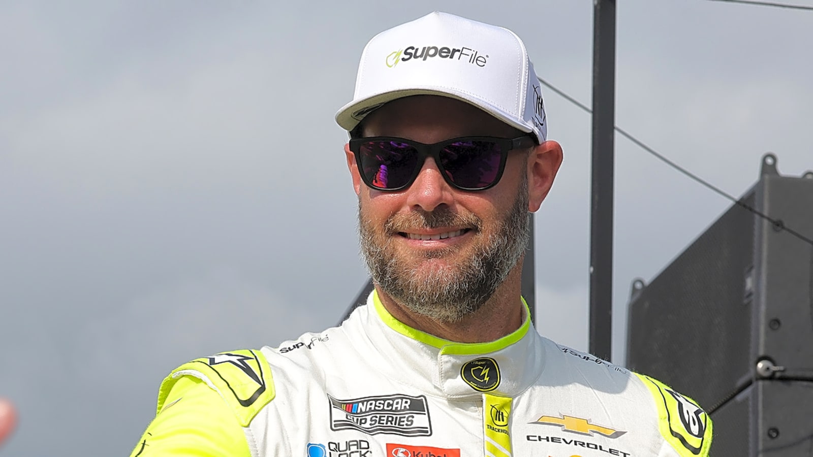 Shane van Gisbergen says contact with Austin Hill at Chicagoland was  unintentional | Yardbarker