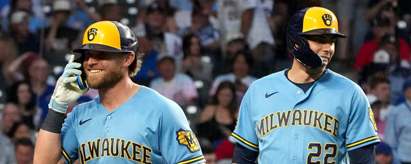 Brewers offense explodes to snap Cubs' home winning streak