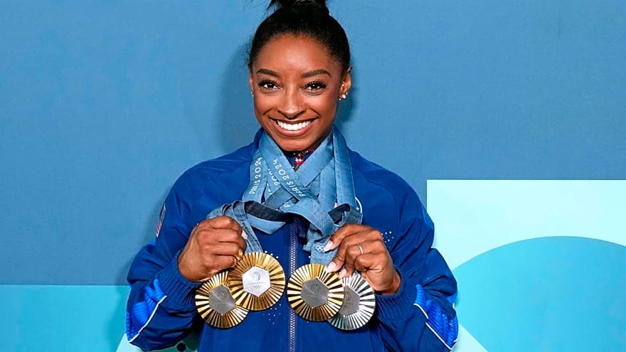 Simone Biles Shows Up for Jonathan Owens' Special Night in St. Louis