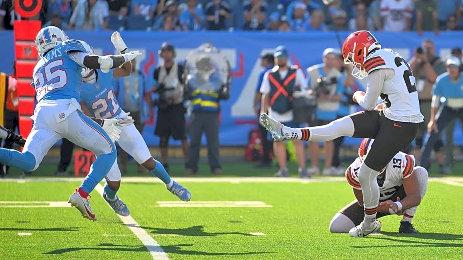 Browns Erase Early Deficit, Defeat Titans 27-24 to Remain in First ...