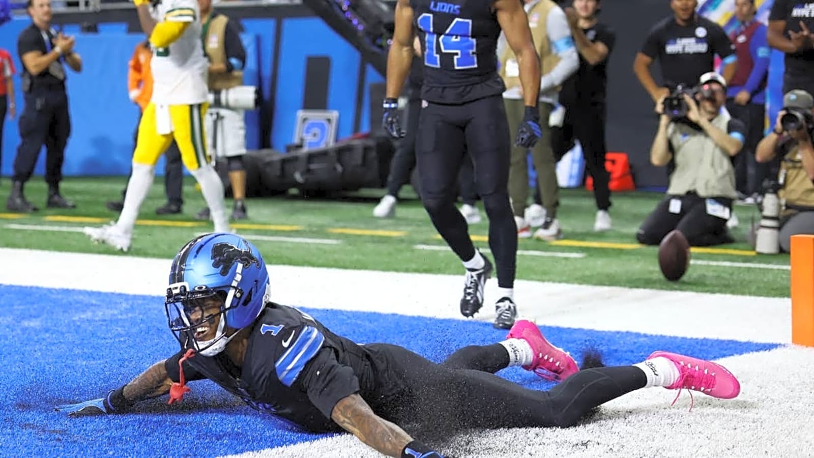 4 Uneasy Takeaways From Lions' Walk-Off 20-17 Win Over Packers in Week ...