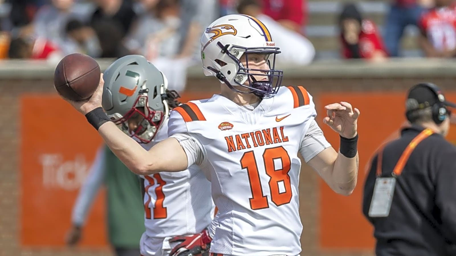 Report: Green Bay Packers Sign Canadian Quarterback To Deal After ...