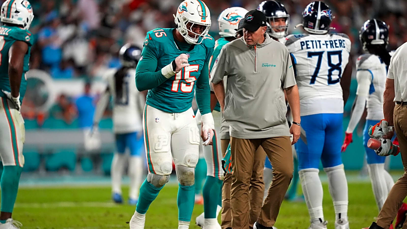 Jaelan Phillips Predicted to Have Make-or-Break Season for Future in Miami | Yardbarker