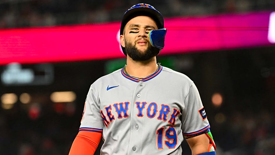 Bo Bichette exercises $42M player option after disappointing season