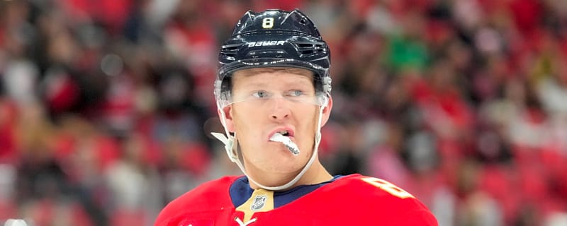 Senators fans give Brady Tkachuk cold reception in return to Ottawa