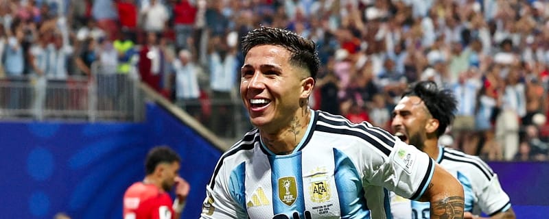 Fernandez Stays at Chelsea Unless £120m Is Met, Santos Sale Adds Pressure