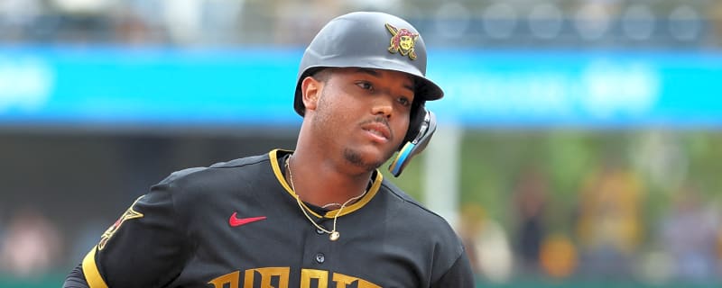Esmerlyn Valdez adds another feat to remarkable start to MLB career