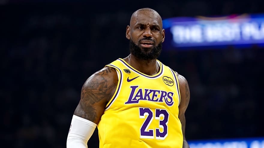 LeBron James issues first public statement since leaving Lakers