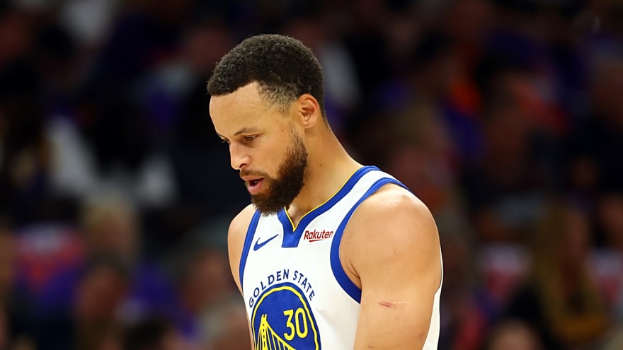 Warriors have an evident concern about Stephen Curry