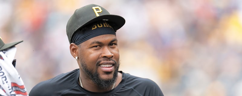 Pirates' Oneil Cruz to reclaim center-field role amid return from injury