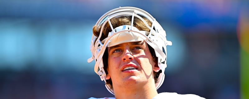 Manning's 'chip on his shoulder' will determine whether QB saves his job