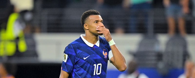Does Kylian Mbappe Make Teams Worse?