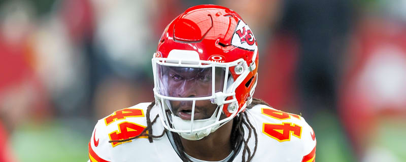 Giants Add LB Cam Jones, LS Zach Triner