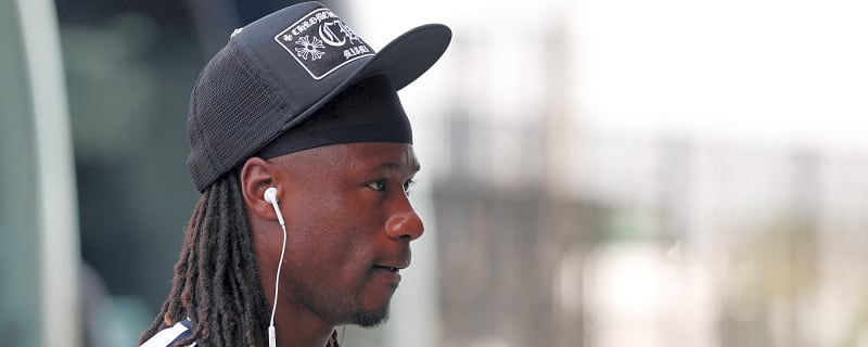 Liverpool and Manchester United hold talks to land 23-year-old French sensation