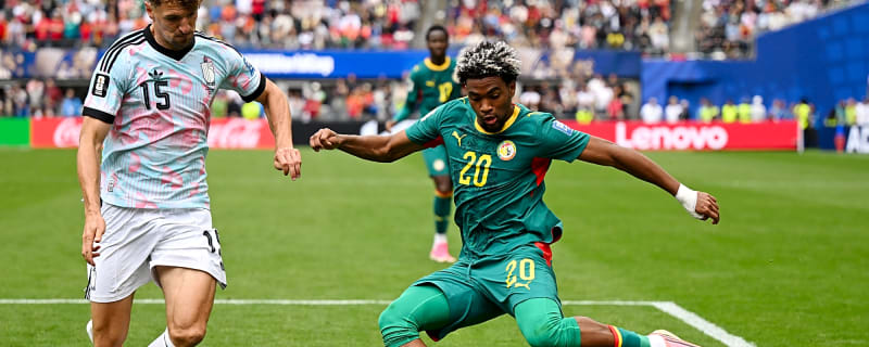 Liverpool u-turn now puts £42.7m transfer in jeopardy; Man Utd licking their lips