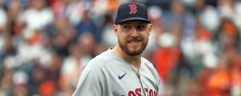 Garrett Crochet takes another step toward postseason return