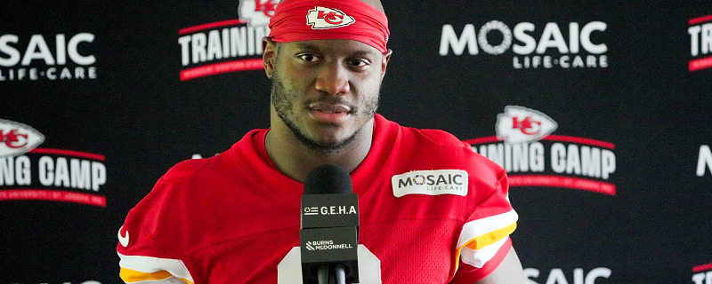 Kenneth Walker Sends Strong Message About Playing Alongside Patrick Mahomes
