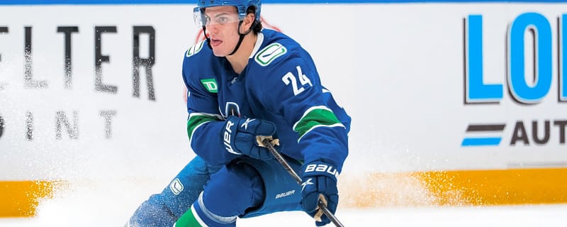 Canucks extend Zeev Buium to an eight-year, $9.38M AAV contract