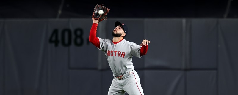 Wilyer Abreu got his name completely butchered by announcer Dan Gladden