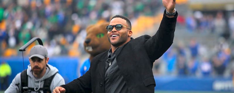 Top NFL insider shares bold prediction about Aaron Donald