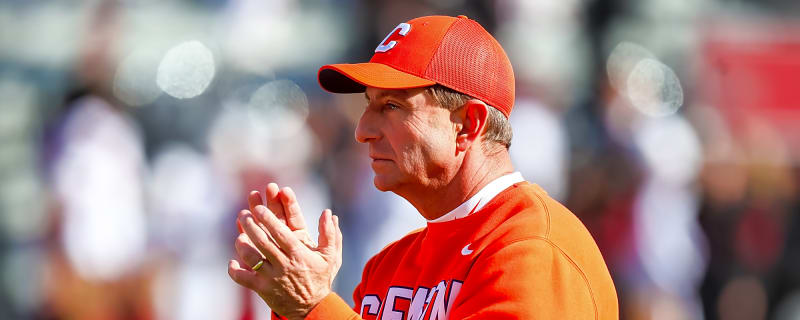Dabo Swinney, Clemson land trio of elite recruits