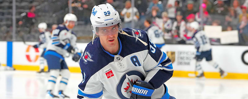 Through the Hellebuyck Noise, Mark Scheifele Has One Message