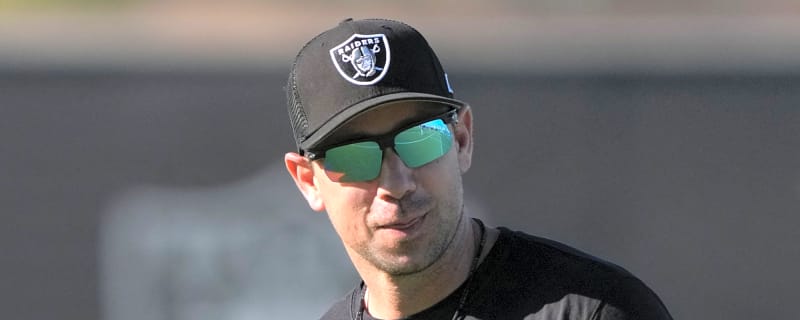 Raiders' Kubiak explains Mendoza decision for joint practice with Texans