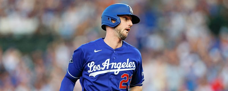 Fans boo Dodgers' Kyle Tucker amid defensive mishap, offensive struggles