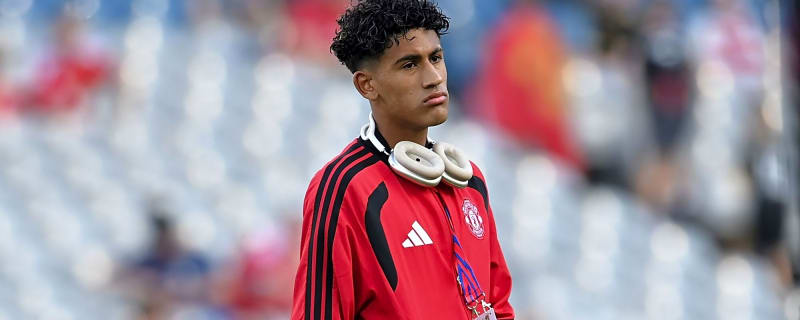Manchester United wonderkid JJ Gabriel spotted training in Barcelona ahead of imminent transfer decision