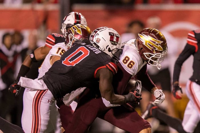 Draft simulado de la NFL de primera ronda de 2022 28 Vaqueros de Dallas: Devin Lloyd, LB, Utah