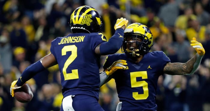 College football post-Christmas bowls: Picks and previews - latest sports news ** Fiesta Bowl (College Football Playoff): No. 3 TCU (12-1) at No. 2 Michigan (13-0), at Glendale, Ariz., 4 p.m., Saturday, Dec. 31, ESPN