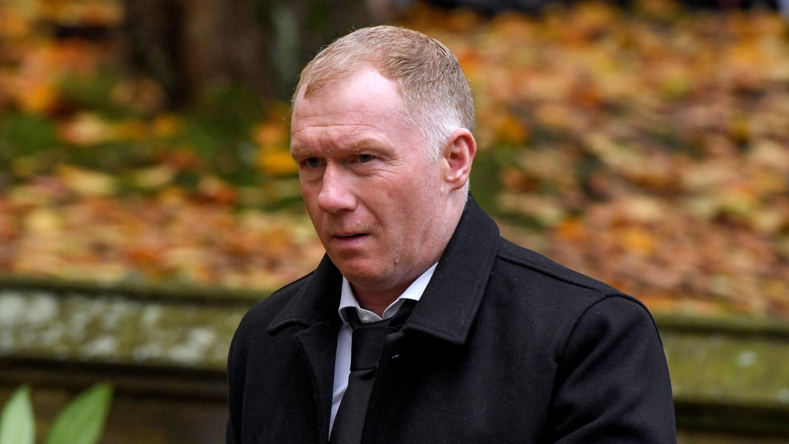 Paul Scholes : "Anh ấy đá bóng như cậu nhóc 10 tuổi tại MU, chạy loanh quanh trên sân như một đứa trẻ." 7 Paul Scholes picks his Premier League winner and gives verdict on United's top-four chances | Yardbarker
