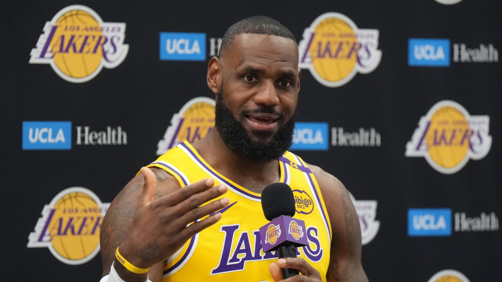 Lebron James Reveals Lakers Had Very Detail Oriented First Practice Lebron James Reveals Lakers Had Very Detail Oriented First Practice