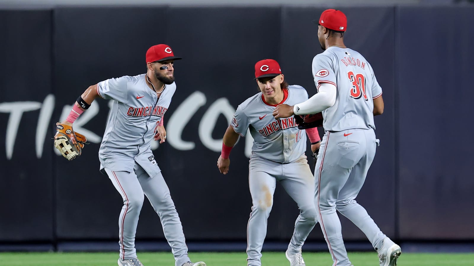 Reds yet to commit to strategy for upcoming trade deadline | Yardbarker